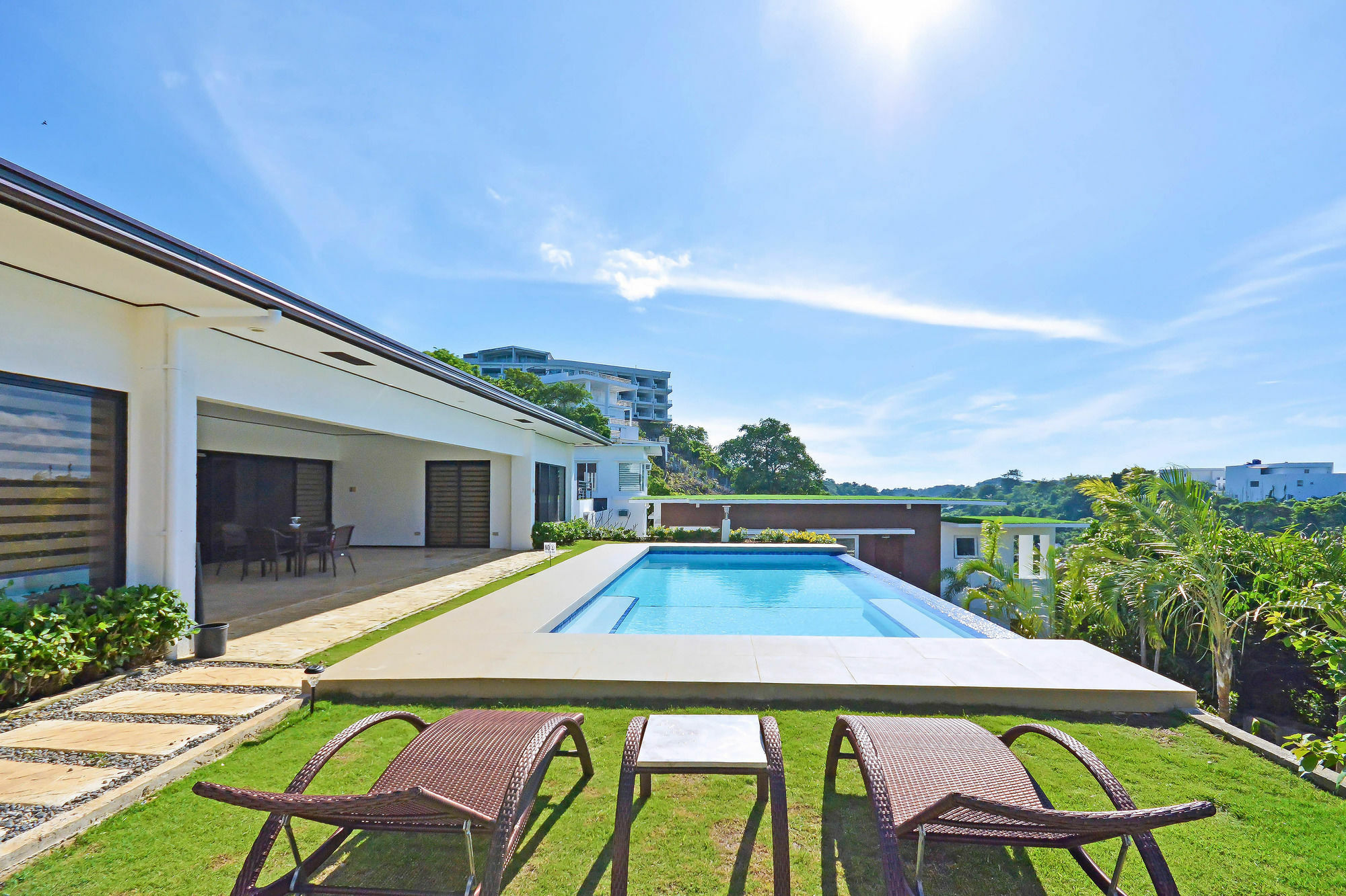 One Hagdan Villas Yapak Exterior photo