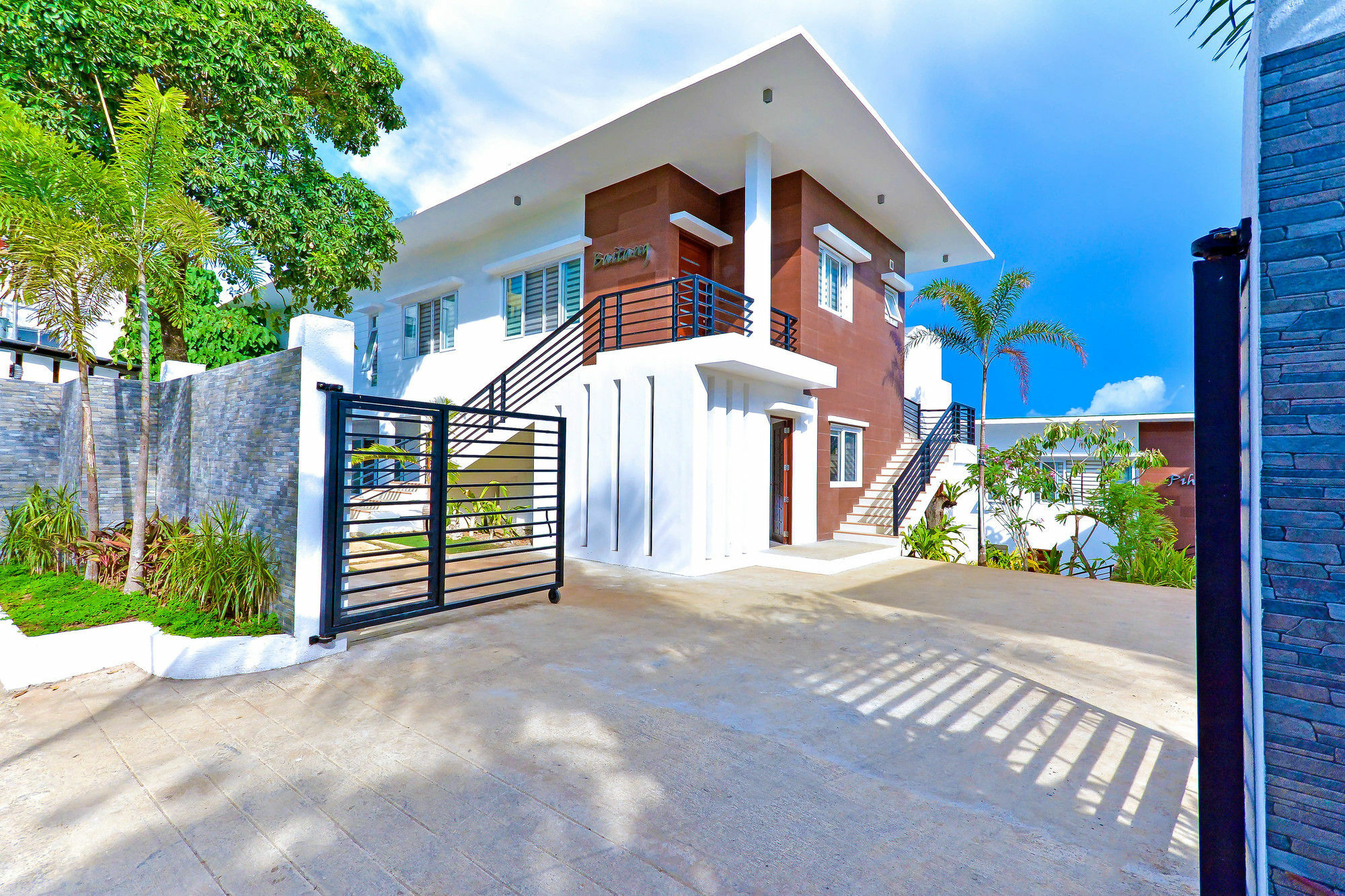 One Hagdan Villas Yapak Exterior photo
