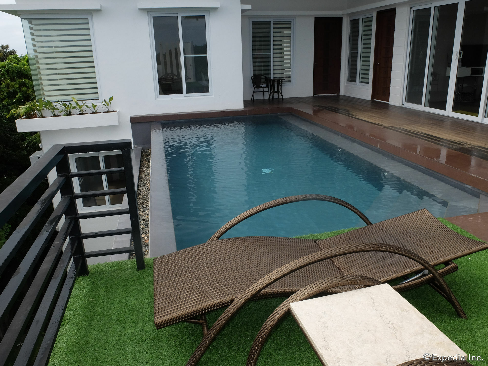 One Hagdan Villas Yapak Exterior photo